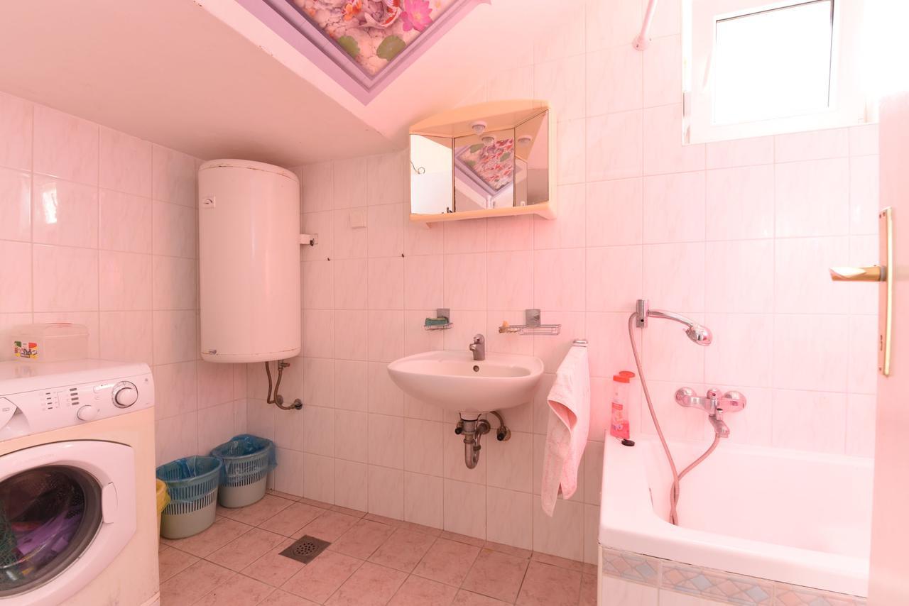 Josip 1562 Apartment Pula